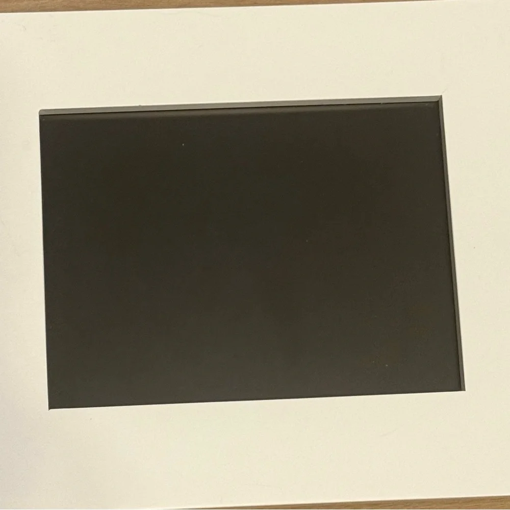Polaroid White Digital Picture Frame - New In Box